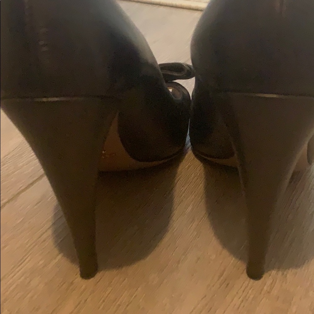Prada heels - Picture 5 of 5